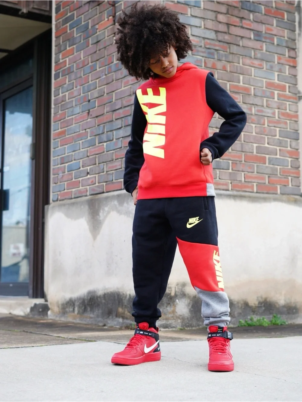 Nike Red, Black & Gray Kids' Hoodie and‎ Colorblock Joggers size Small